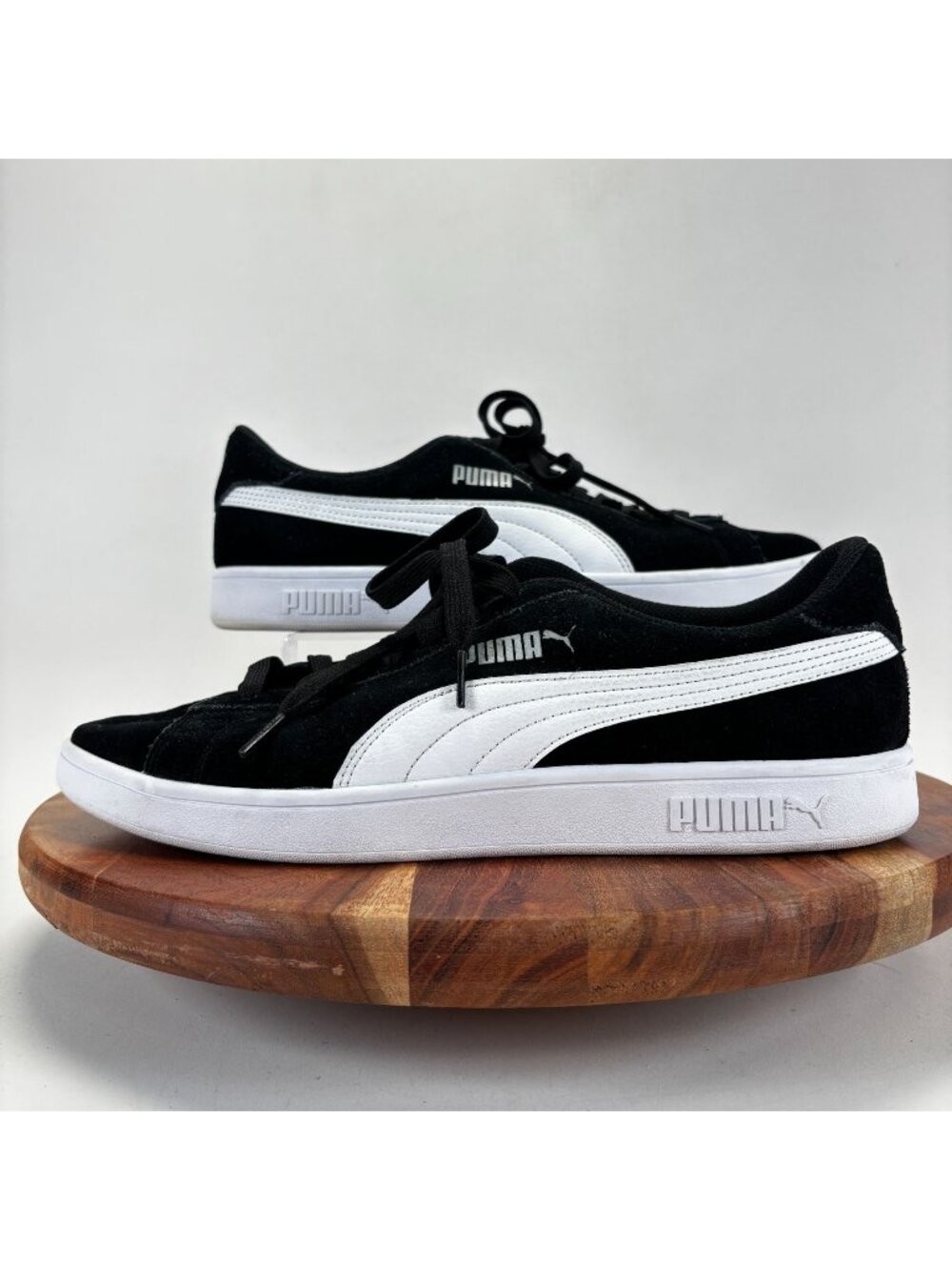 PUMA Smash V2 Men's Size 12 Black Sneakers 364989-01 Casual EUC Shoes